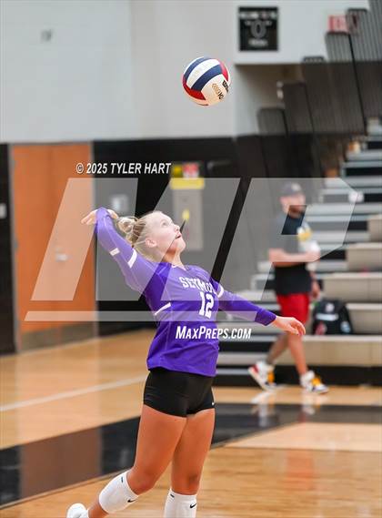 Thumbnail 3 in Seymour vs. Crown Point (Avon Classic) photogallery.