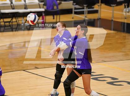 Thumbnail 1 in Seymour vs. Crown Point (Avon Classic) photogallery.