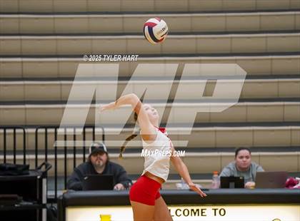 Thumbnail 1 in Seymour vs. Crown Point (Avon Classic) photogallery.