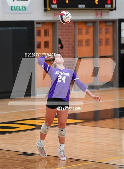 Thumbnail 1 in Seymour vs. Crown Point (Avon Classic) photogallery.