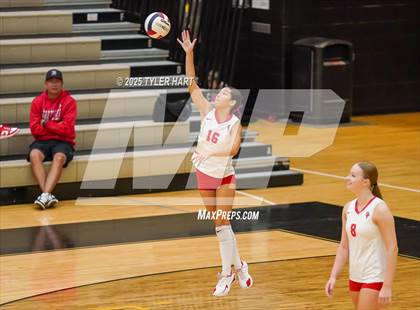 Thumbnail 1 in Seymour vs. Crown Point (Avon Classic) photogallery.