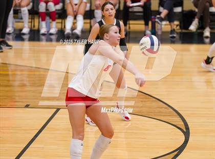 Thumbnail 3 in Seymour vs. Crown Point (Avon Classic) photogallery.