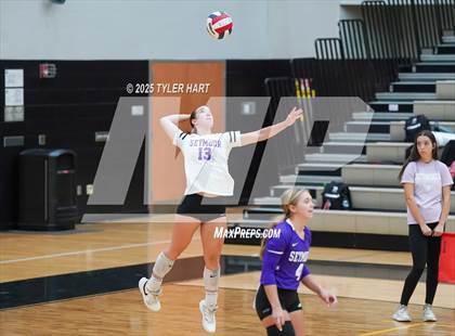Thumbnail 1 in Seymour vs. Crown Point (Avon Classic) photogallery.