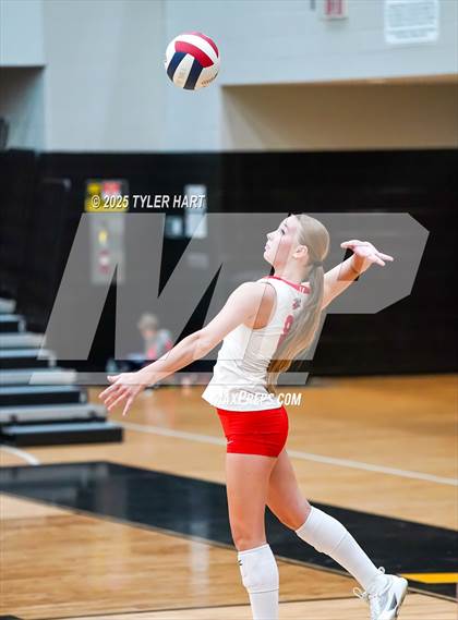 Thumbnail 1 in Seymour vs. Crown Point (Avon Classic) photogallery.