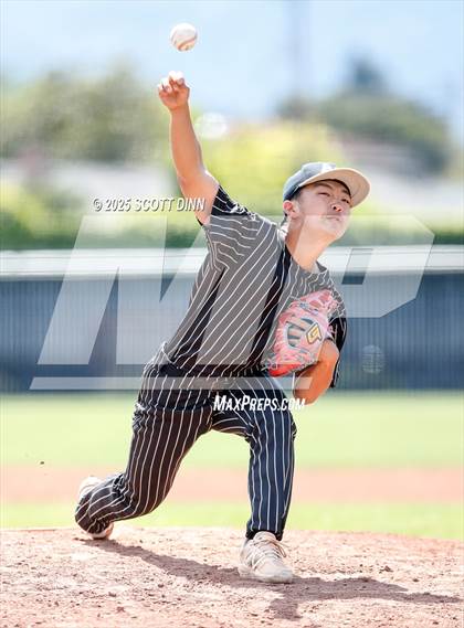 Thumbnail 3 in Valley Christian @ Archbishop Mitty photogallery.