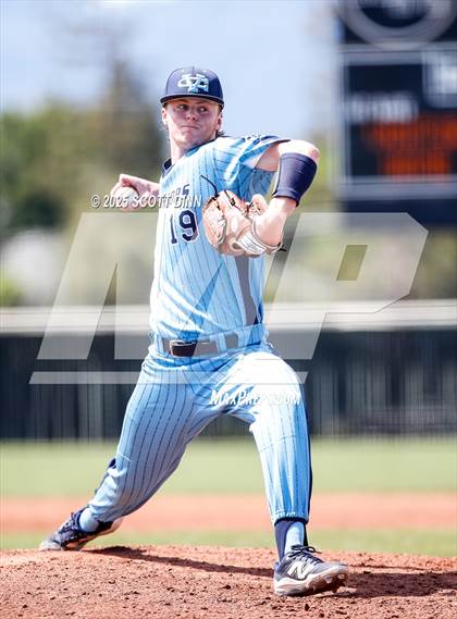 Thumbnail 1 in Valley Christian @ Archbishop Mitty photogallery.
