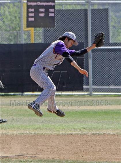 Thumbnail 2 in Bell @ Verdugo Hills (CIF LA City Section Playoffs) photogallery.