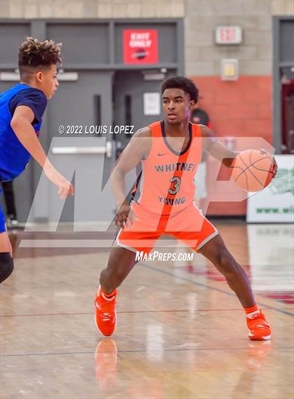 Thumbnail 2 in Whitney Young vs. Bishop Gorman photogallery.