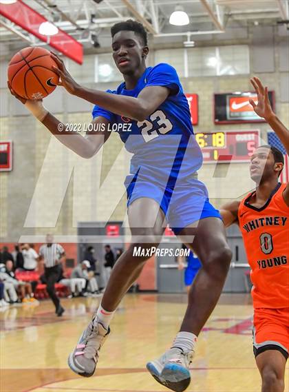 Thumbnail 3 in Whitney Young vs. Bishop Gorman photogallery.