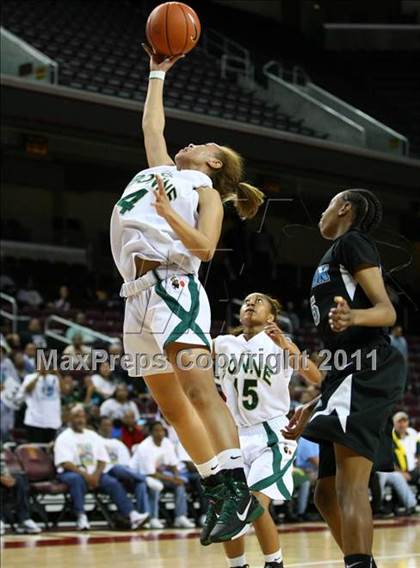 Thumbnail 2 in Narbonne vs. Carson (CIF LACS Final) photogallery.