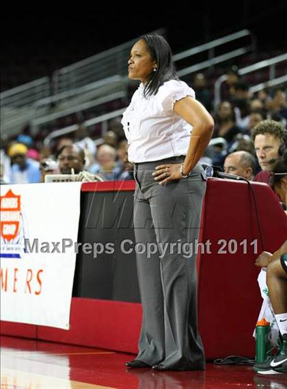 Thumbnail 1 in Narbonne vs. Carson (CIF LACS Final) photogallery.
