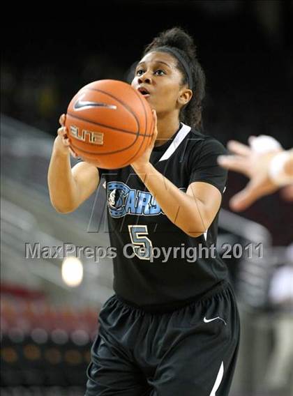 Thumbnail 2 in Narbonne vs. Carson (CIF LACS Final) photogallery.
