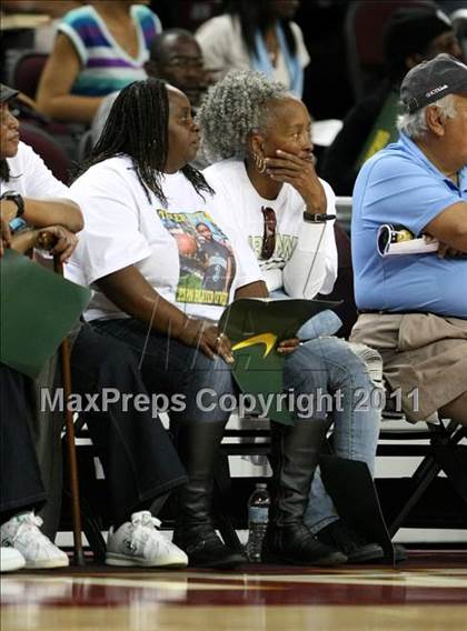 Thumbnail 1 in Narbonne vs. Carson (CIF LACS Final) photogallery.