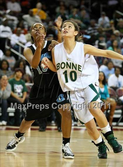 Thumbnail 3 in Narbonne vs. Carson (CIF LACS Final) photogallery.
