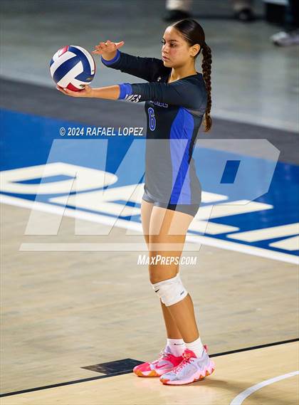 Thumbnail 2 in Stratford vs. Westside (UIL Volleyball 6A D2 Region 3 Bi-District) photogallery.