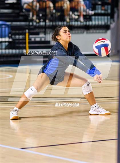 Thumbnail 1 in Stratford vs. Westside (UIL Volleyball 6A D2 Region 3 Bi-District) photogallery.