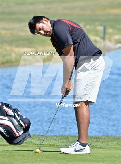 Thumbnail 3 in Taos Invitational photogallery.
