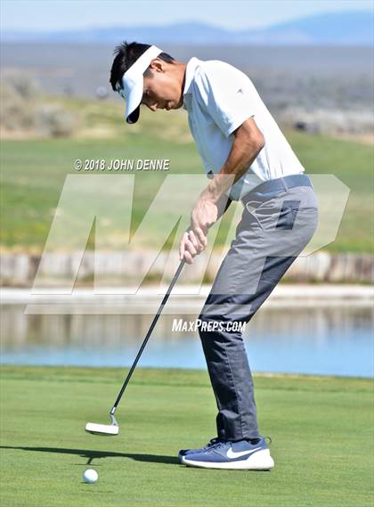Thumbnail 3 in Taos Invitational photogallery.