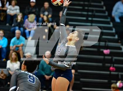 Thumbnail 1 in Hendrickson @ Vandegrift photogallery.