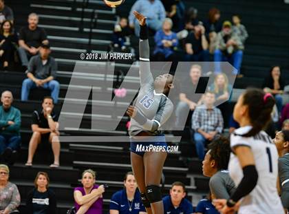 Thumbnail 3 in Hendrickson @ Vandegrift photogallery.