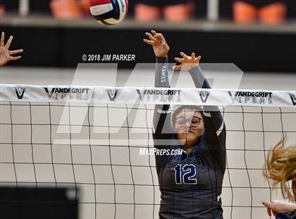 Thumbnail 2 in Hendrickson @ Vandegrift photogallery.