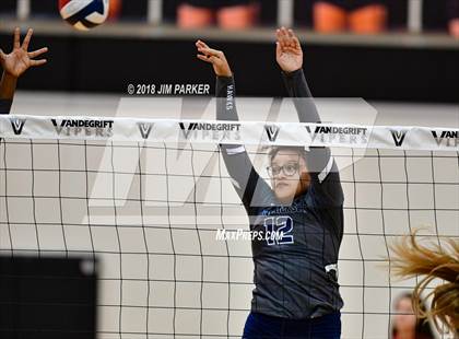 Thumbnail 3 in Hendrickson @ Vandegrift photogallery.