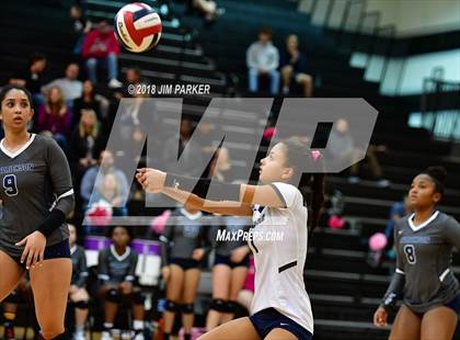 Thumbnail 3 in Hendrickson @ Vandegrift photogallery.