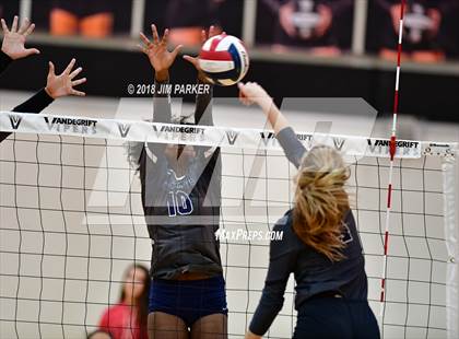 Thumbnail 3 in Hendrickson @ Vandegrift photogallery.