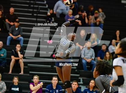 Thumbnail 2 in Hendrickson @ Vandegrift photogallery.