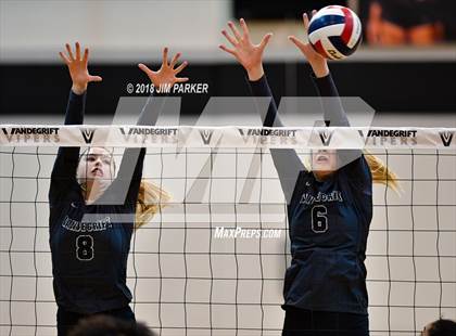 Thumbnail 3 in Hendrickson @ Vandegrift photogallery.