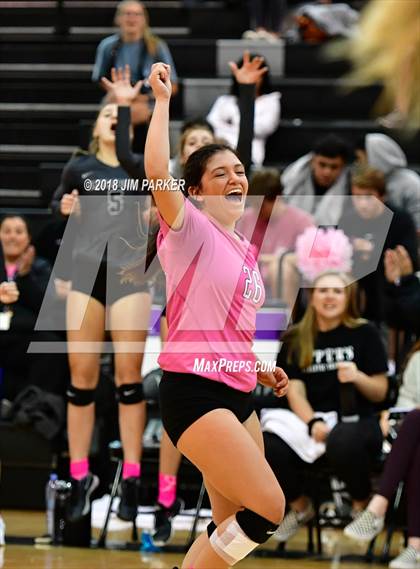 Thumbnail 1 in Hendrickson @ Vandegrift photogallery.