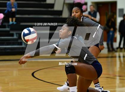 Thumbnail 2 in Hendrickson @ Vandegrift photogallery.