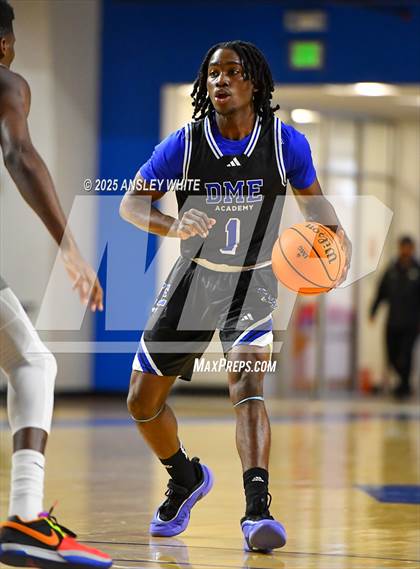 Thumbnail 3 in Riviera Prep v DME Academy (IMG Ascender Classic) photogallery.
