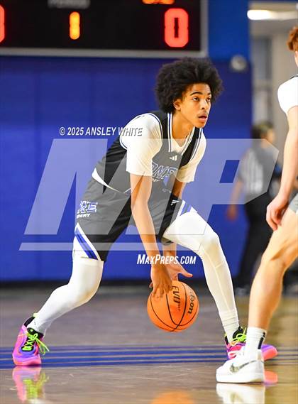 Thumbnail 1 in Riviera Prep v DME Academy (IMG Ascender Classic) photogallery.