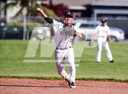 Thumbnail 1 in Windsor vs. Alameda (CIF NCS D2 Quarterfinal) photogallery.