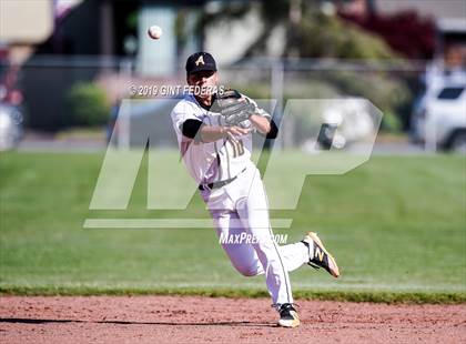 Thumbnail 2 in Windsor vs. Alameda (CIF NCS D2 Quarterfinal) photogallery.