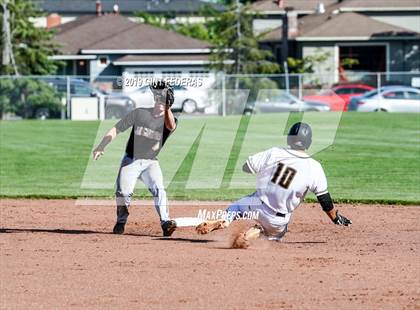 Thumbnail 3 in Windsor vs. Alameda (CIF NCS D2 Quarterfinal) photogallery.