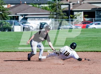 Thumbnail 2 in Windsor vs. Alameda (CIF NCS D2 Quarterfinal) photogallery.