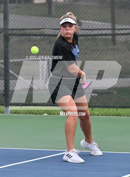 Thumbnail 1 in Peaster vs Wall (UIL 3A Girls Doubles State Finals) photogallery.