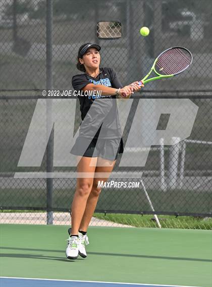 Thumbnail 1 in Peaster vs Wall (UIL 3A Girls Doubles State Finals) photogallery.