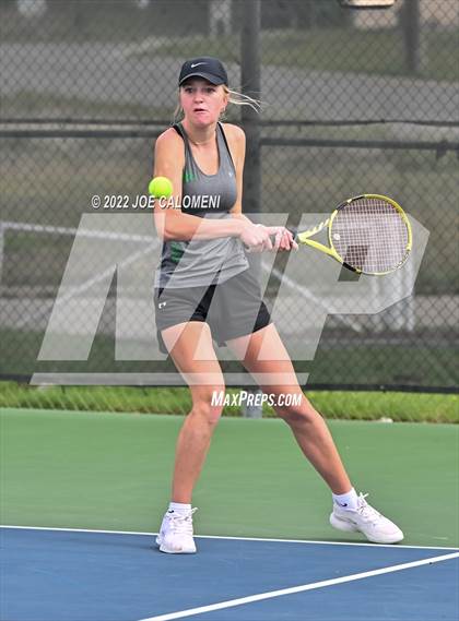 Thumbnail 3 in Peaster vs Wall (UIL 3A Girls Doubles State Finals) photogallery.