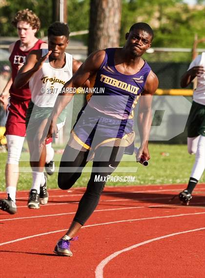 Thumbnail 1 in Lafourche Parish Meet photogallery.