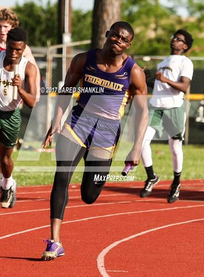 Thumbnail 2 in Lafourche Parish Meet photogallery.