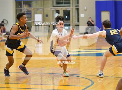 Thumbnail 2 in Cypress Ranch vs. Klein Cain (UIL 6A Region 2 Bi-District Playoff) photogallery.
