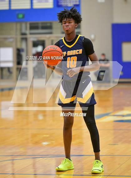 Thumbnail 3 in Cypress Ranch vs. Klein Cain (UIL 6A Region 2 Bi-District Playoff) photogallery.