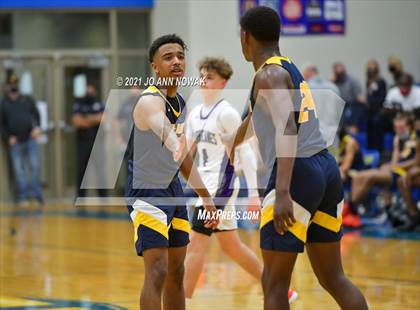 Thumbnail 3 in Cypress Ranch vs. Klein Cain (UIL 6A Region 2 Bi-District Playoff) photogallery.