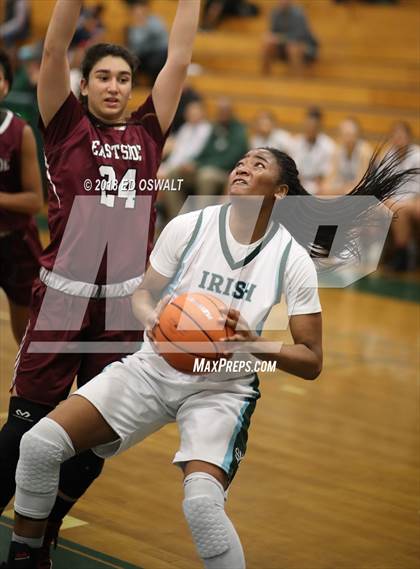 Thumbnail 2 in Eastside College Prep vs. Sacred Heart Cathedral Preparatory (Elite is Earned Showcase) photogallery.