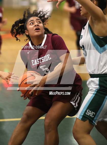 Thumbnail 2 in Eastside College Prep vs. Sacred Heart Cathedral Preparatory (Elite is Earned Showcase) photogallery.