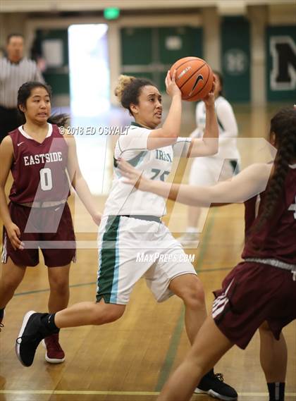 Thumbnail 2 in Eastside College Prep vs. Sacred Heart Cathedral Preparatory (Elite is Earned Showcase) photogallery.