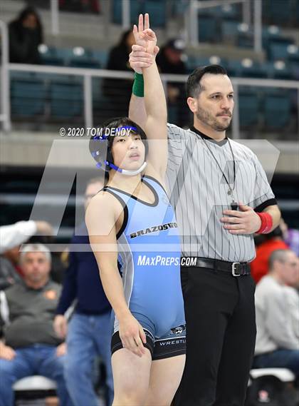 Thumbnail 2 in UIL 6A Regional Championships photogallery.
